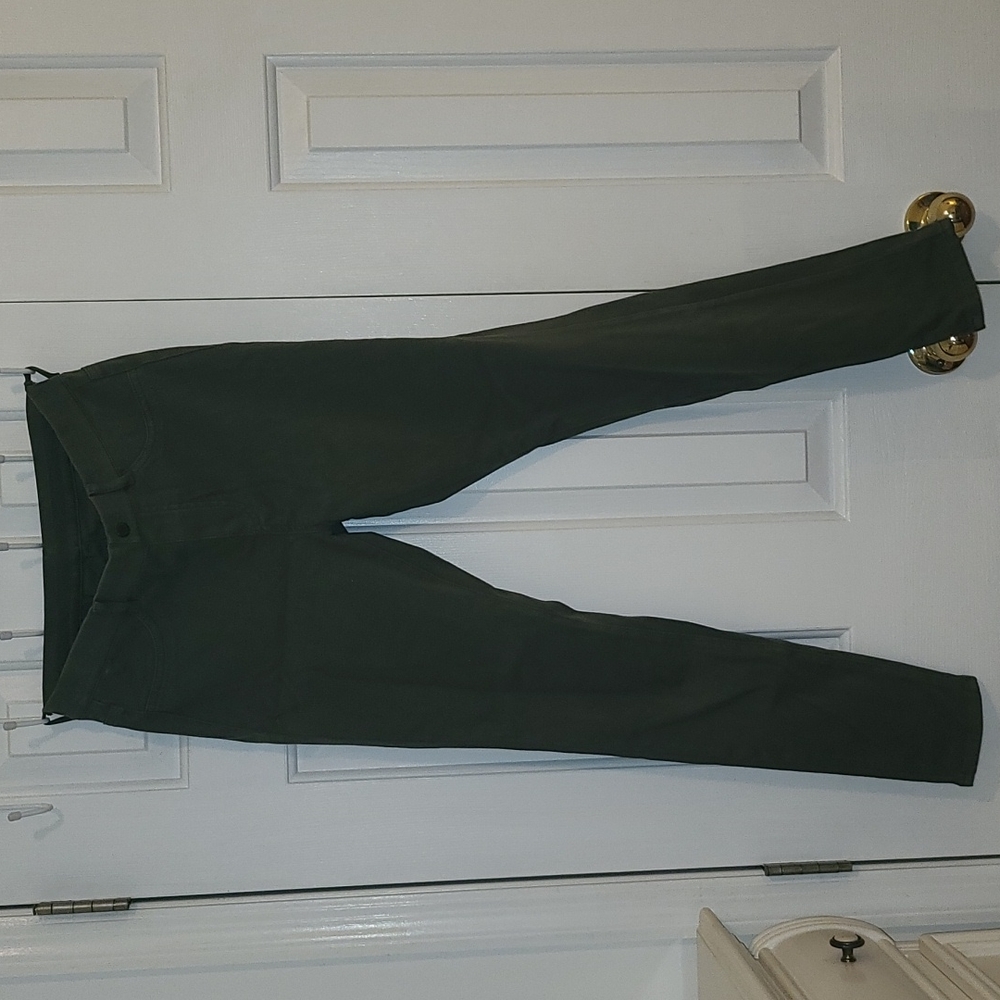 Uniqlo Leggings Pants, Jeggings, Medium, olive green color